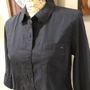 🎯 2/$15 - NWT Tommy Hilfiger Button Down Shirt